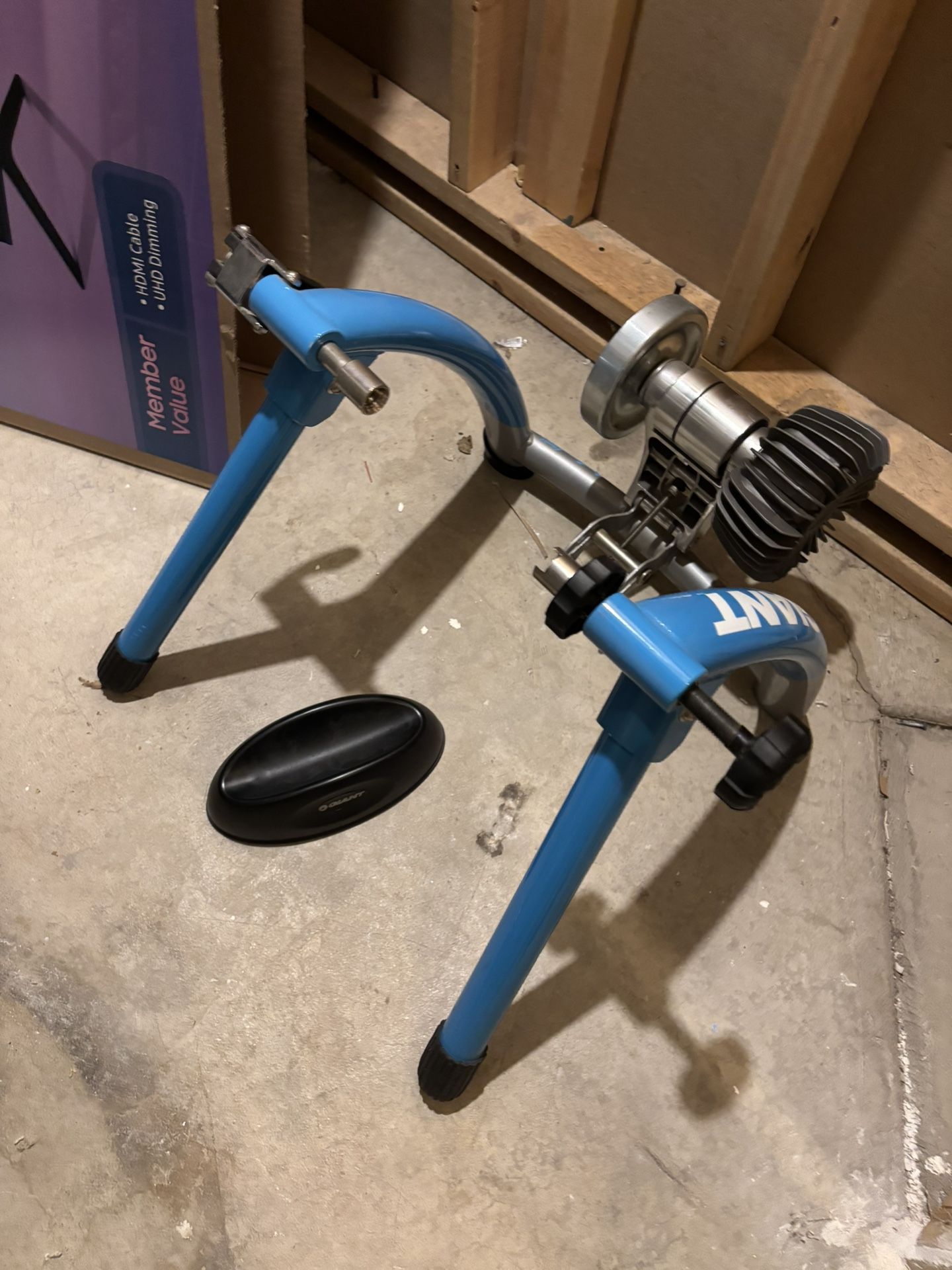 Giant Indoor Stationary Bike Trainer