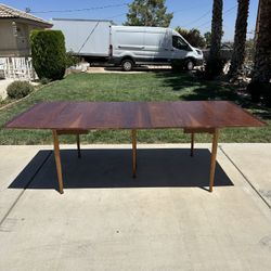 Mid- Century Modern Walnut And Rosewood Dining Table