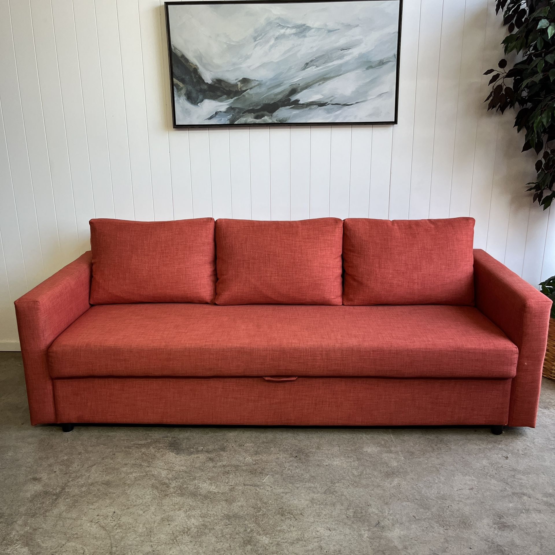 7,5ft Sleeper Couch With Storage
