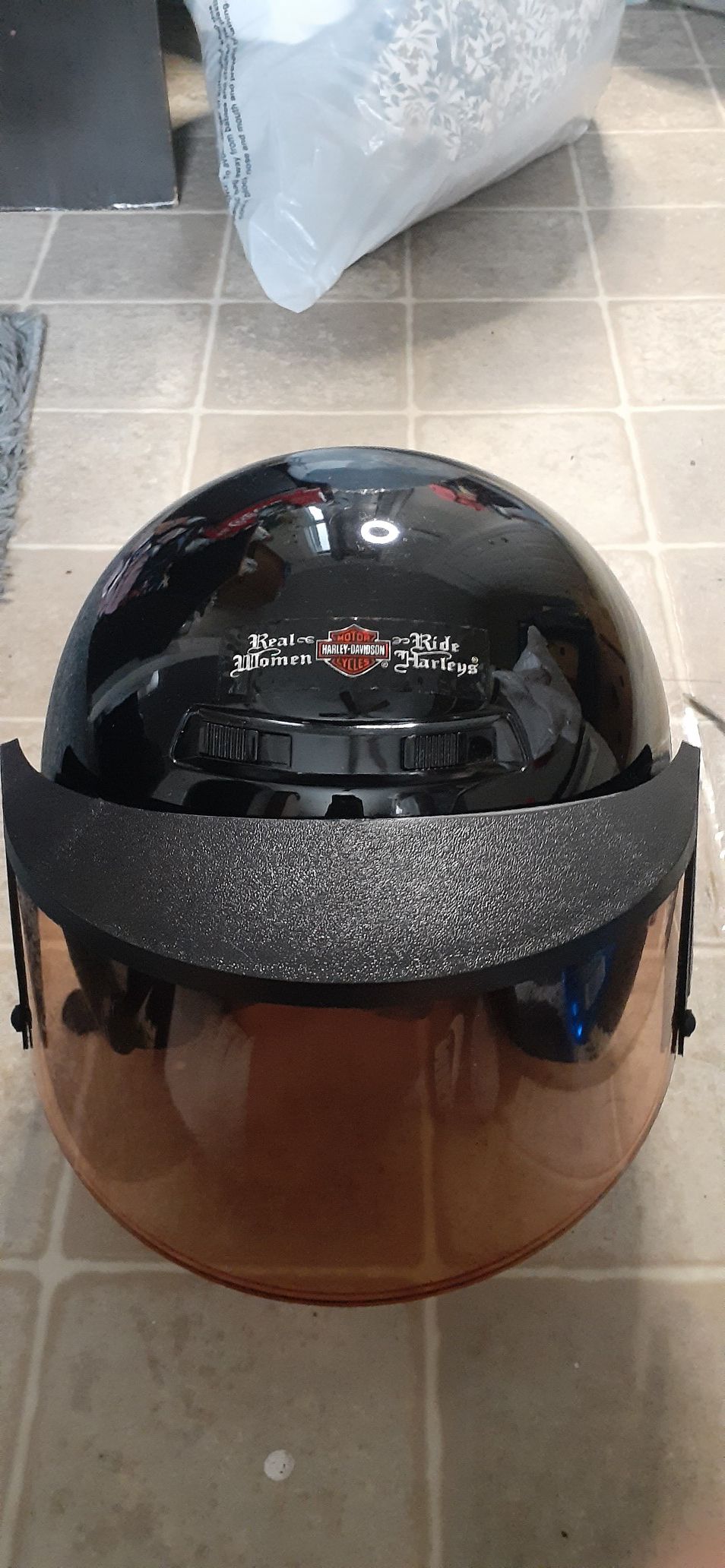 Harley Davidson's motorcycle helmet size small shipping available with offerup