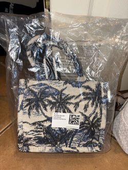 BRAND NEW H&M PURSE
