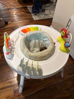 Skip hop activity center