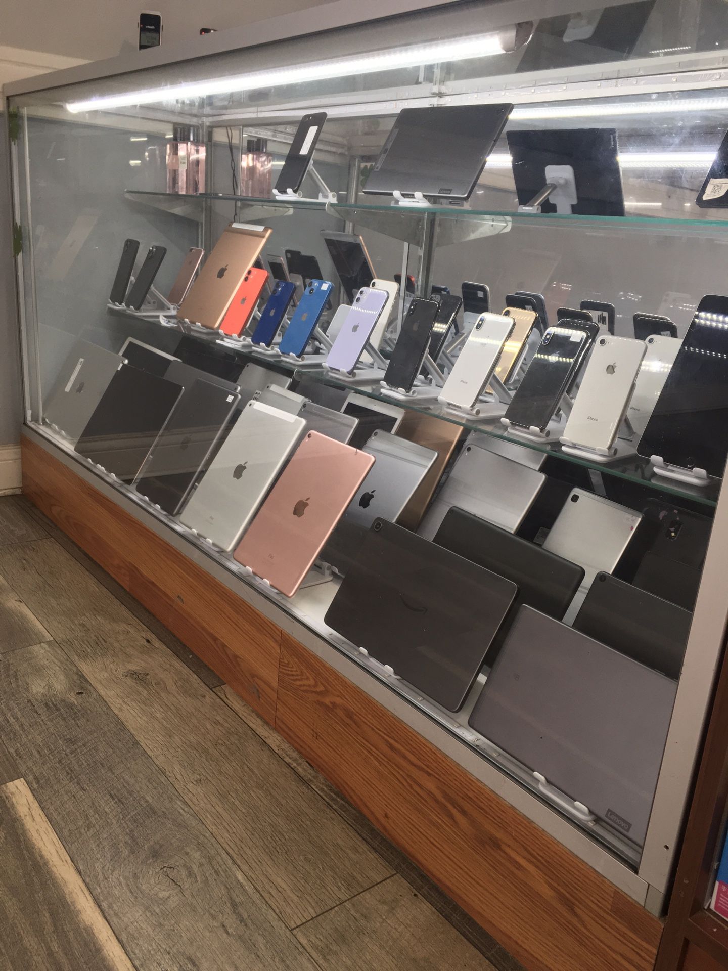 Unlocked Smartphone & Tablets / Tabletas Y iPads Desbloqueadas