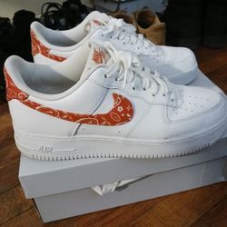 White & Orange Air force One's 