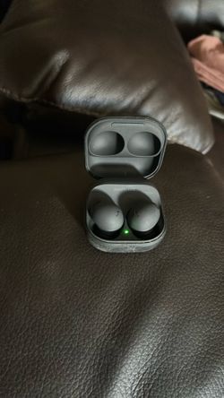 Samsung earbuds