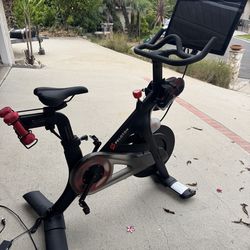 Like new Peloton