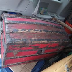Little trunk for sale.