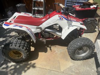 1986 Honda 250 with rebuilt motor papers on hand