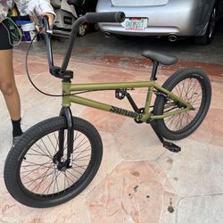 Sunday Primer BMX Bike