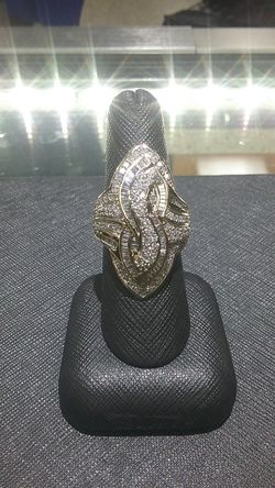 Fancy diamond ring 14k