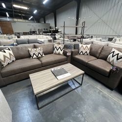 2pc Sofa & Love Seat 