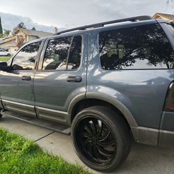 2003 Ford Explorer