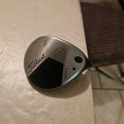 EXCELLENT CONDITION! TITLEIST GOLF CLUB 3 WOOD WITH TOUR AD SHAFT