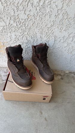Red Wing Men’s Boots Size 10.5 Safety Toe