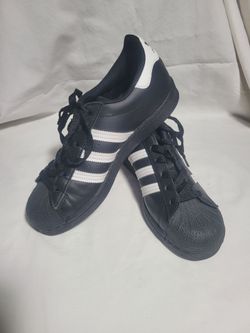 Adidas Superstar Sneakers Black w/ white stripes