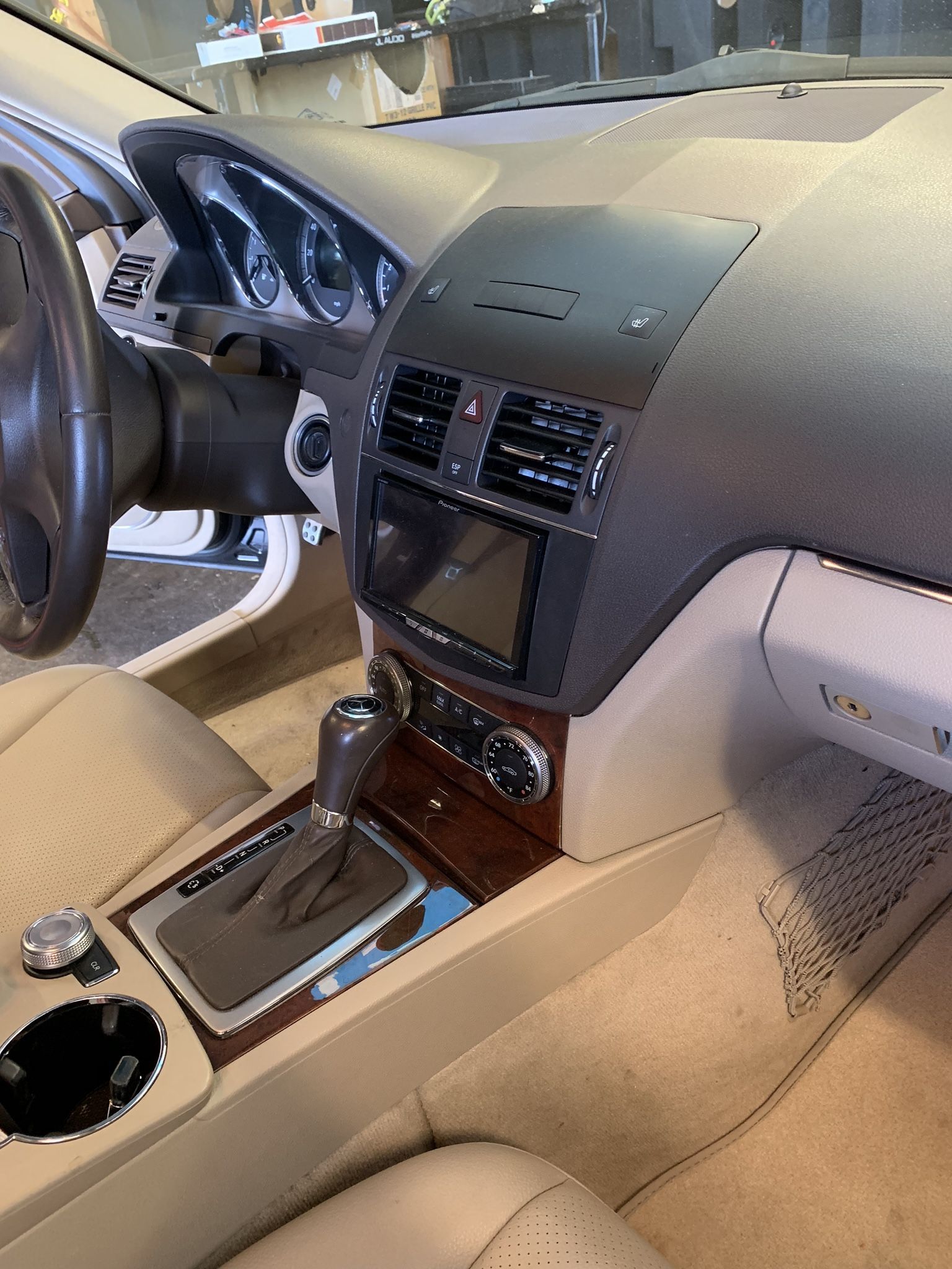 CAR AUDIO INSTALLATION