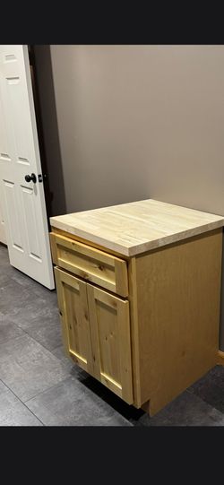 Brand new vision cabinet with marble top 24x24x36 complete set brand new