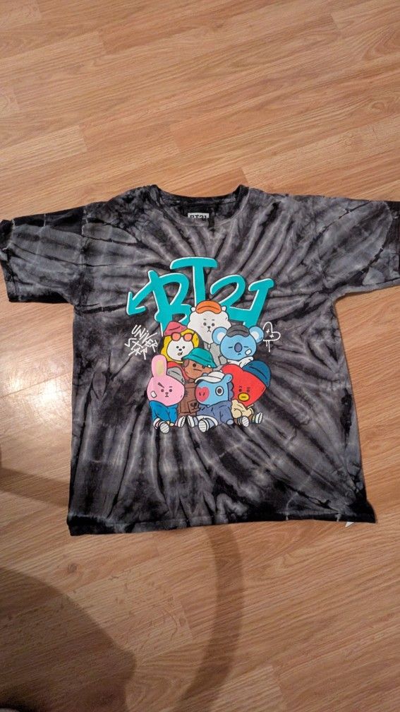 BT21 Tie-Dye Boyfriend Fit Girls T-Shirt XS