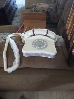 Lace Phone Vintage