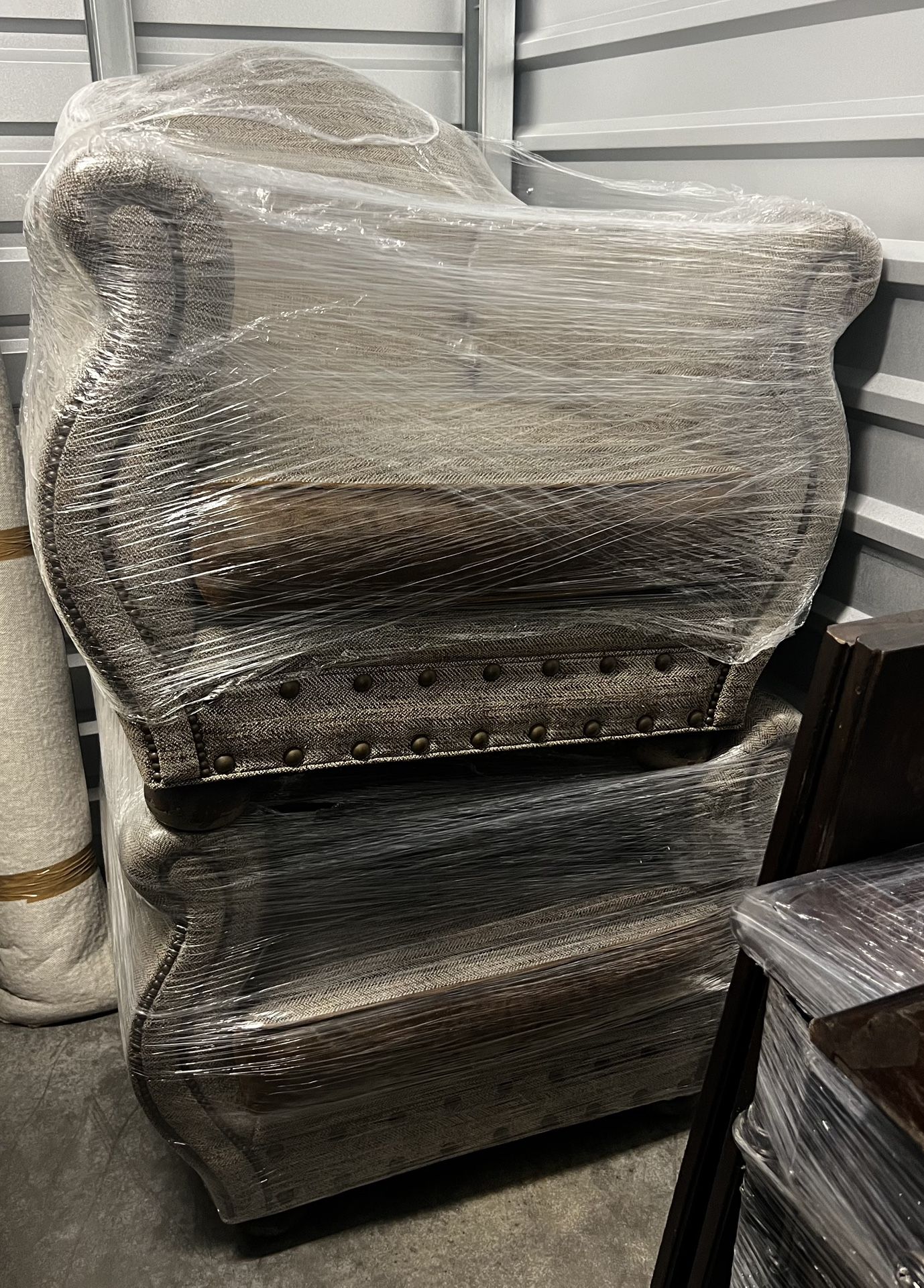 Set of 2 Oversized Upholstered Accent Chairs – Excellent Condition