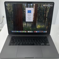 Apple MacBook Air  15” 2023 – Excellent Condition 