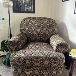 Beautiful Vintage Arm Chair