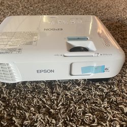 Epson Projector 