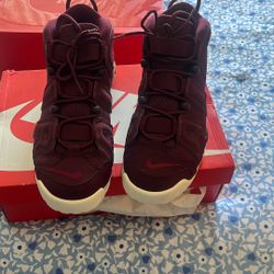 Nike Uptempo
