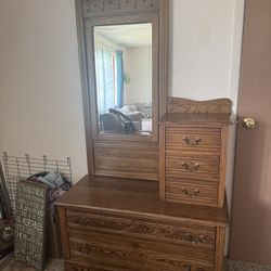 Antique Dresser Chest With Mirror