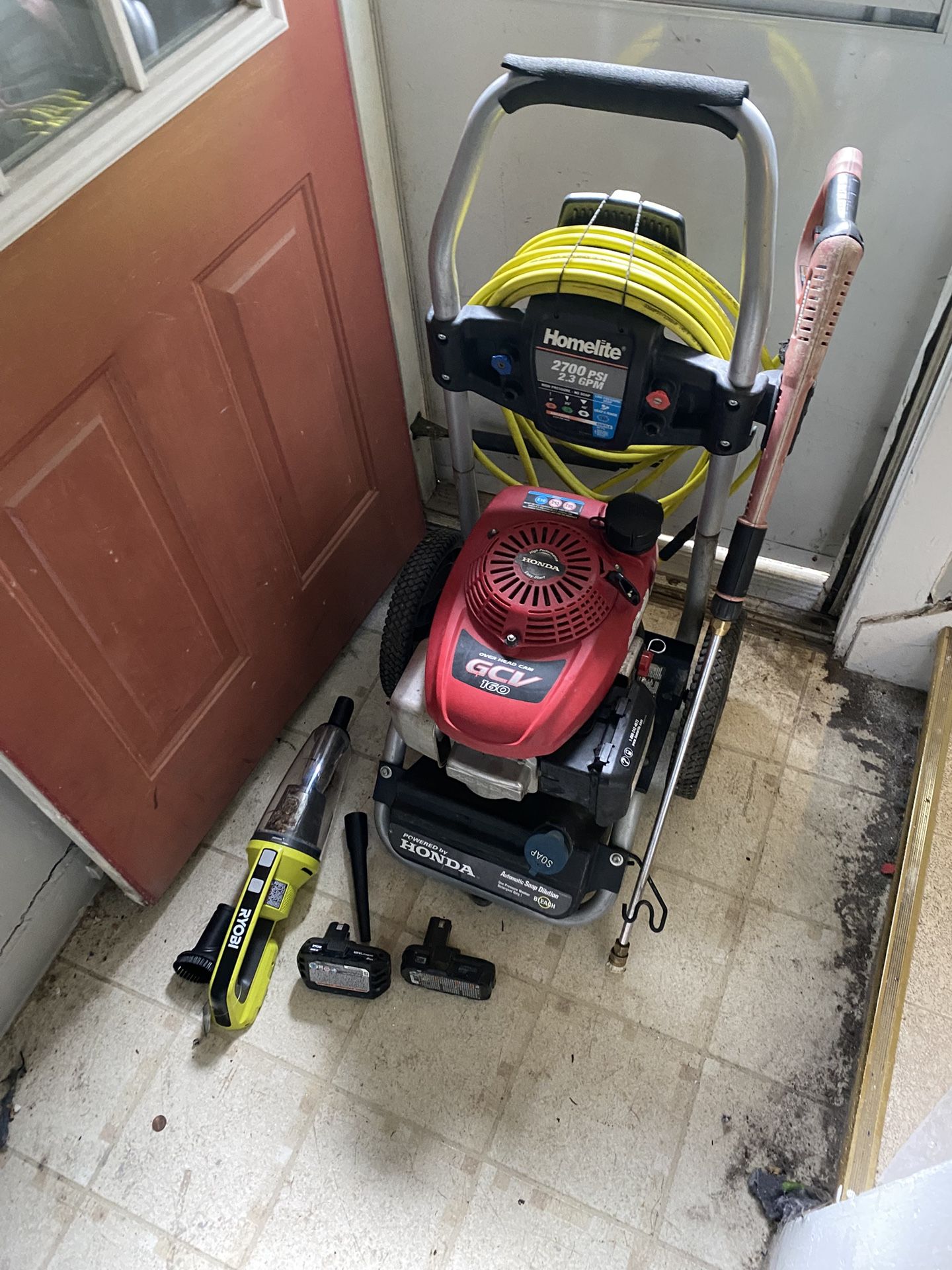 Pressure Washer Honda RYOBI Vacuum With Two Batteries
