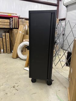 NEW WITH SHELVES AND KEYS Shop Husky Modular Tool Storage 24 in. W x 24 in. D Heavy Duty Matte Black Modular Tall Side Tool Chest Locker