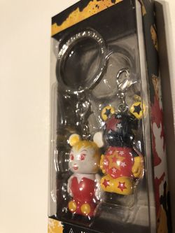 Collectible Disney Vinylmation Jr. Pairs 2 Keychains