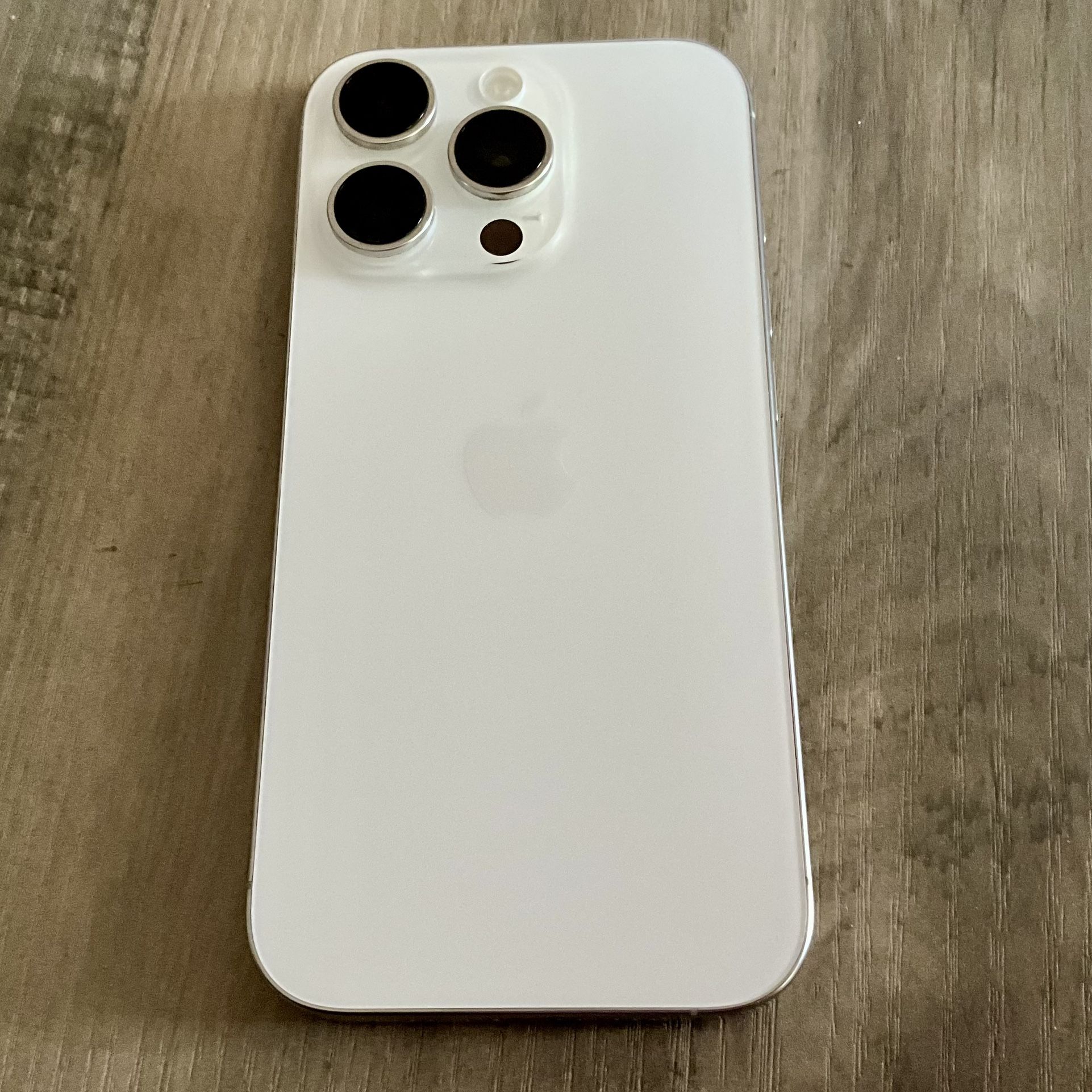 iPhone 16 Pro Unlocked 512gb White Titanium (any carrier)