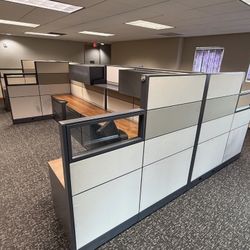 Professional L-Shaped Office Cubicles - Excellent Condition!