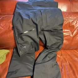 Arc’teryx Sabre Bib Brand New