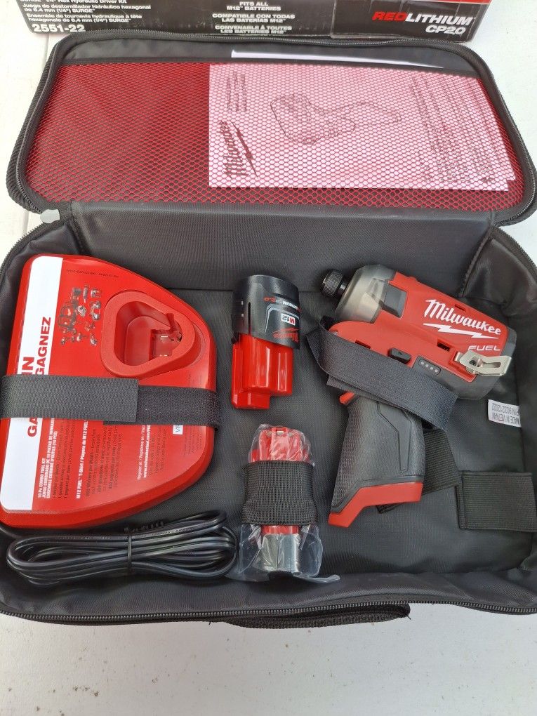 Milwaukee M12 FUEL SURGE 1/4" Hex Hydraulic Impact Driver Kit