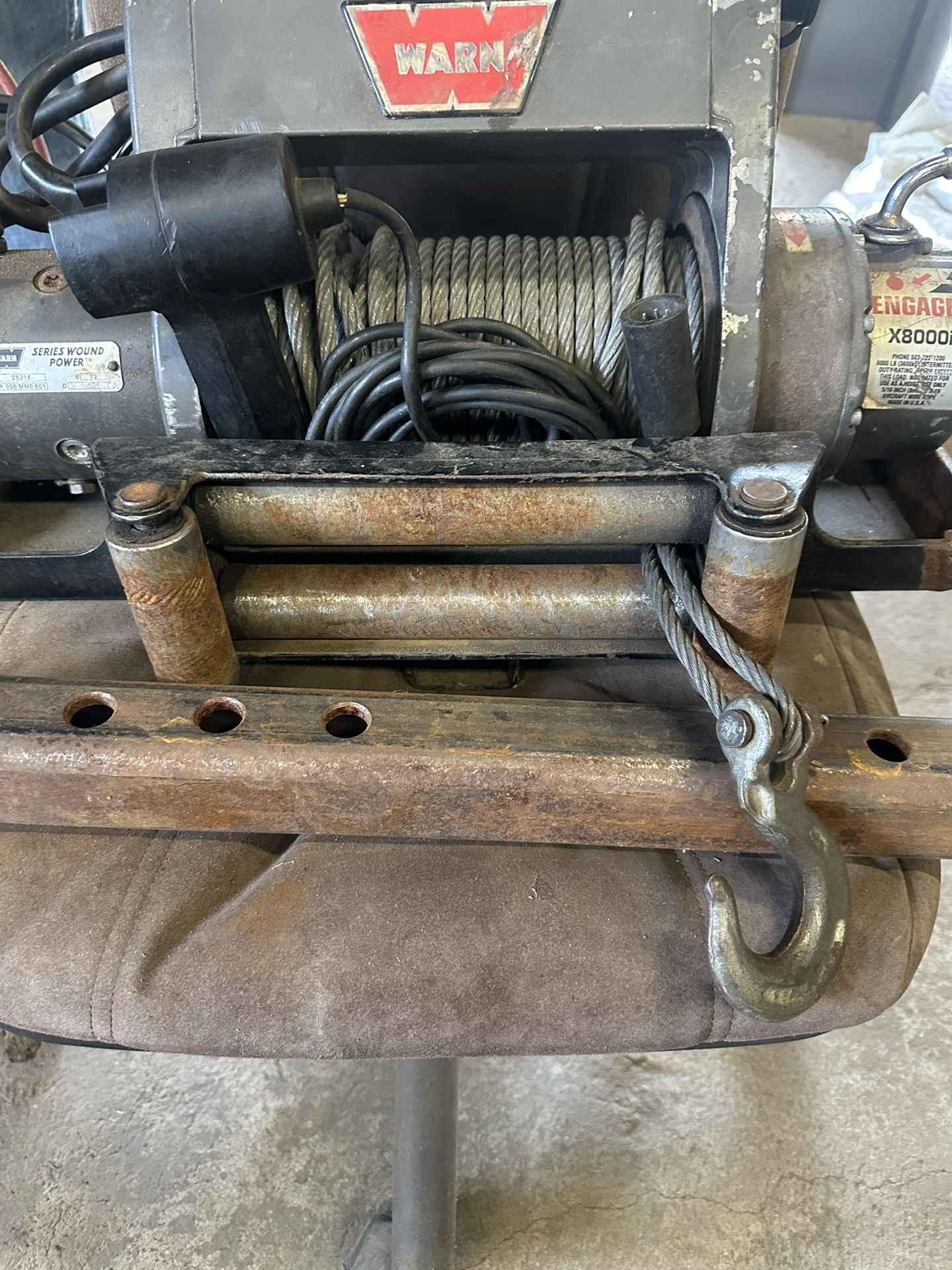 Warn 8000 Pound Winch 