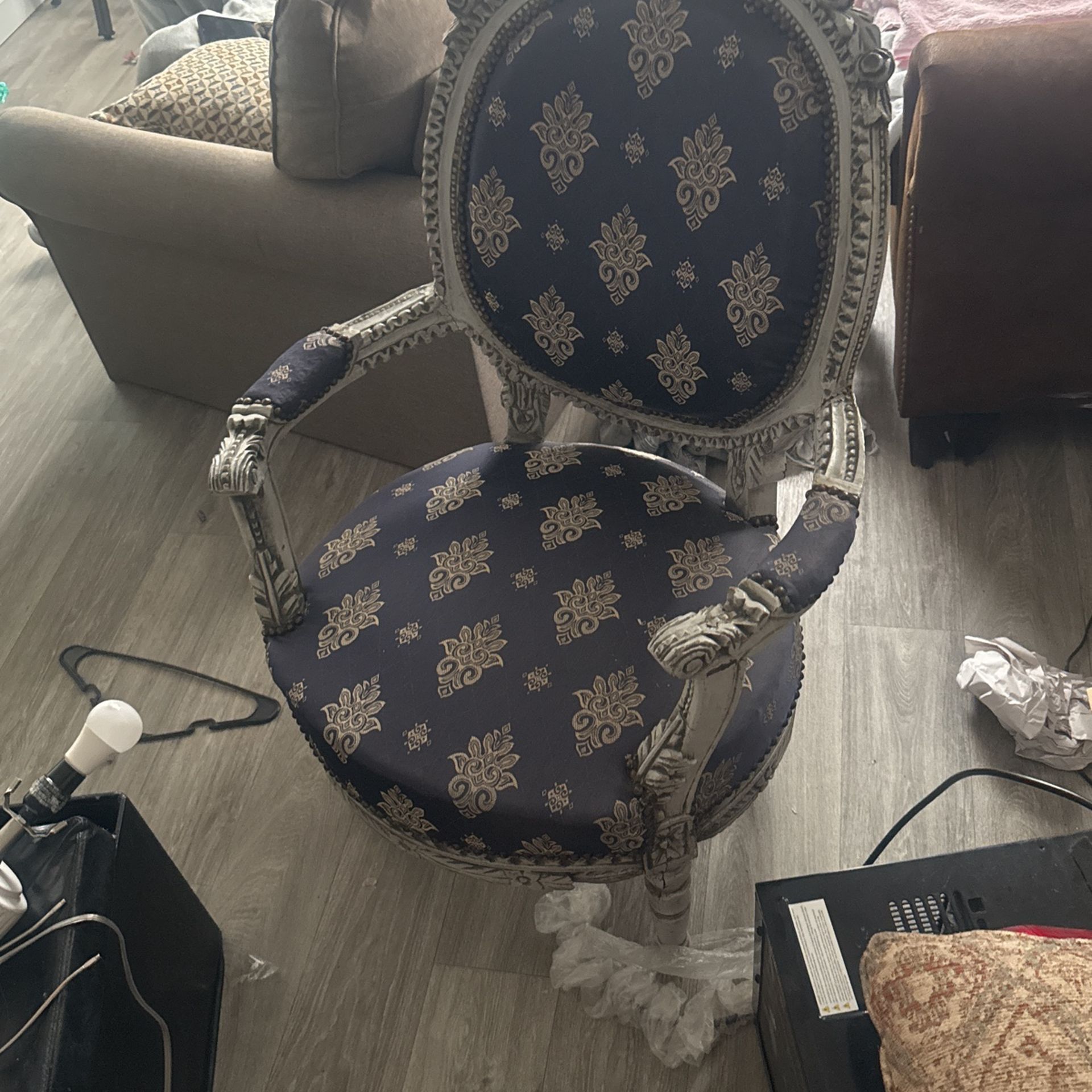 Vintage Looking Chair
