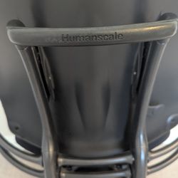 Humanscale Freedom Chair
