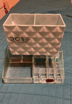 Makeup / brush organizer duo