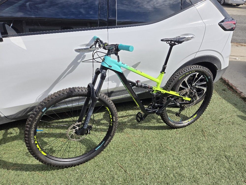 Polygon Siskiu T7 29er Full Suspension Mountain Bike