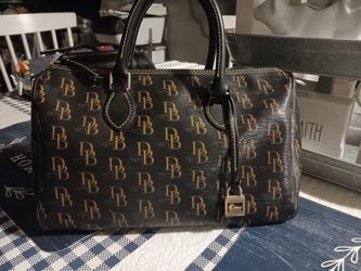 Dooney & Bourke