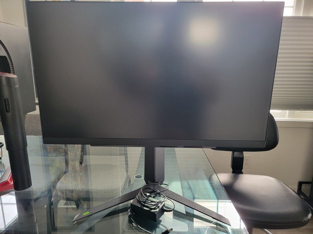LG Monitor 27 QHD 1440p 165hz
