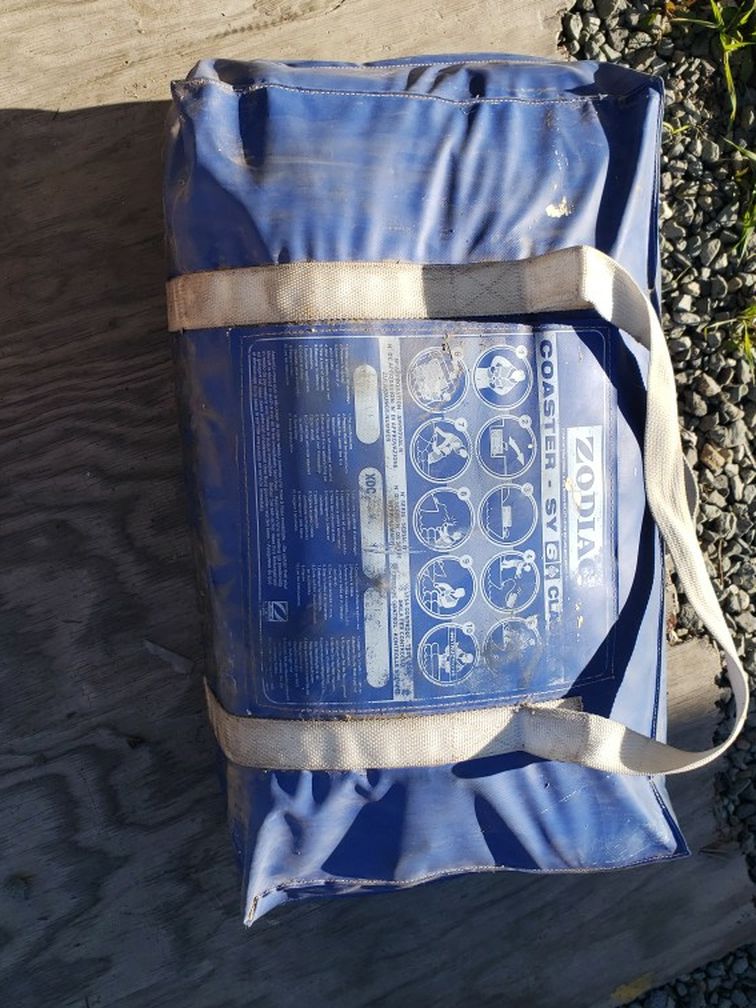 Zodiac 6 Person Emergency Coastal Life Raft