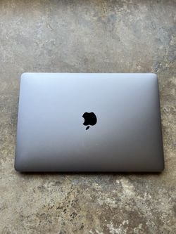 2018 MacBook Pro 13 inch Touch Bar 256GB - 8GB RAM Quad-Core i5