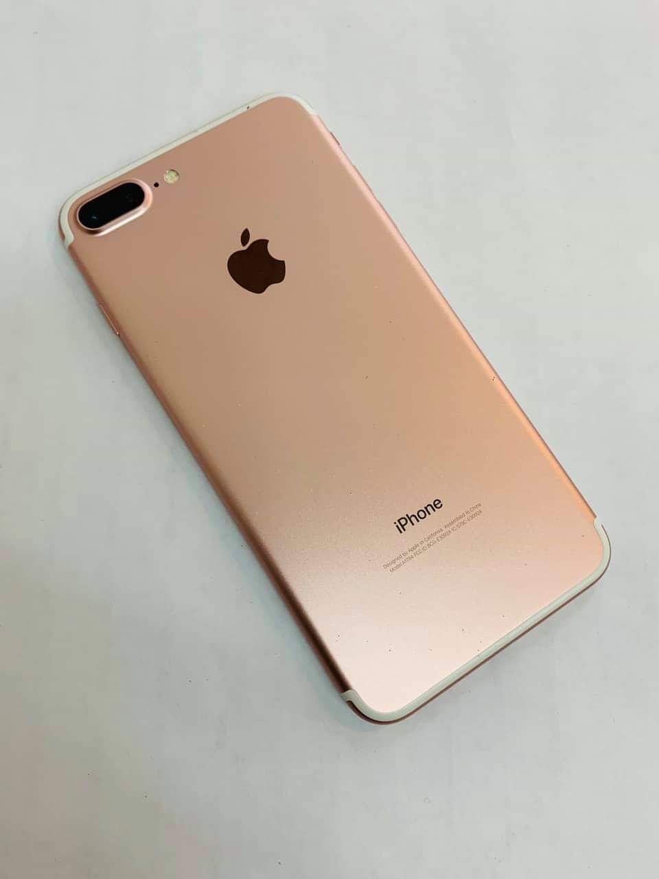 iPhone 7 Plus (32 GB) Excellent Condition With Warranty
