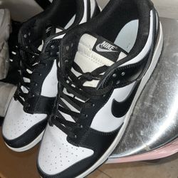 Nike Dunks 