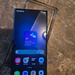 Samsung S23 Ultra 256gb (Cracked Screen)