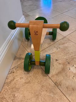 Hape Scoot Around Ride On Wooden Bike/Scooter