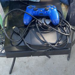 Play Station 4